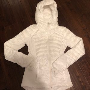 Lululemon white puff jacket size 4
